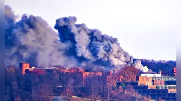 Large fire engulfs vacant building in Southeast, DC