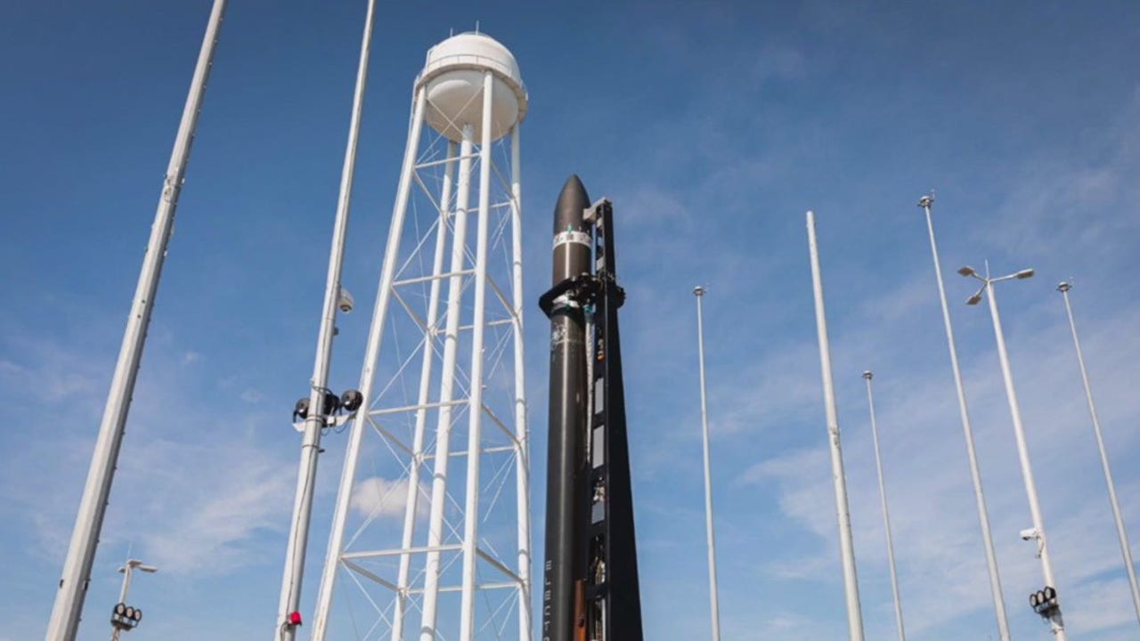 Xem vụ phóng tên lửa Electron của RocketLab từ Cơ sở bay Wallops của NASA ở Virginia