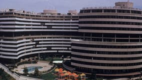 Maggots, crickets released in Watergate Hotel in protest of Netanyahu's visit