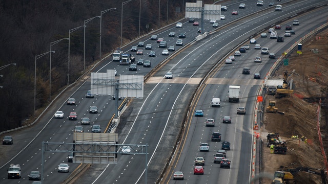 Bill introduced to recognize pregnant women as 2 people, allow them to drive in HOV lanes in Virginia