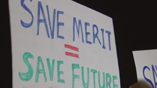 Virginia governor proposes bill to make merit awards notifications mandatory