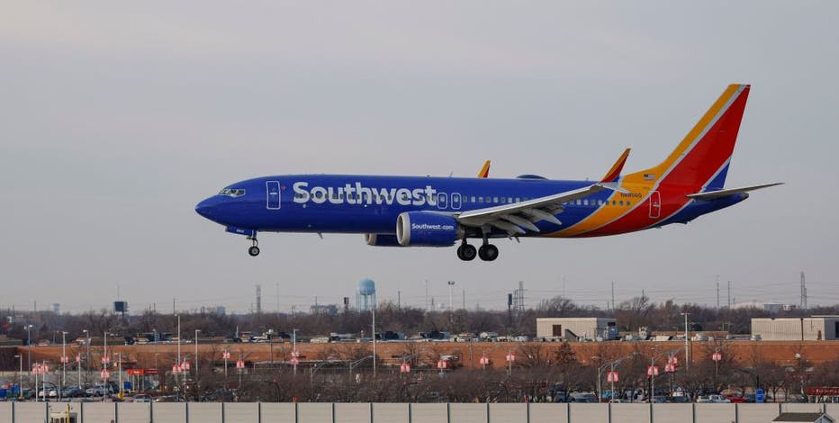 Southwest Airlines offering 25K in reward points to customers following massive cancellations