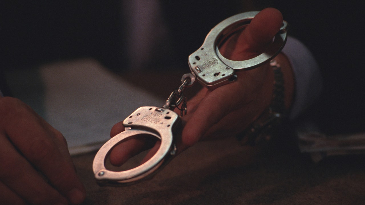 华盛顿警方逮捕3名少年涉嫌持械抢劫汽车