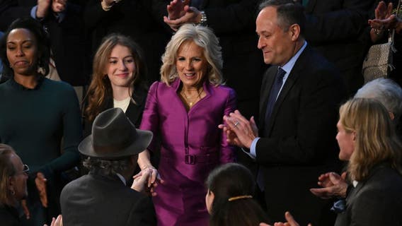 Jill Biden, Doug Emhoff share kiss ahead of Biden State of the Union
