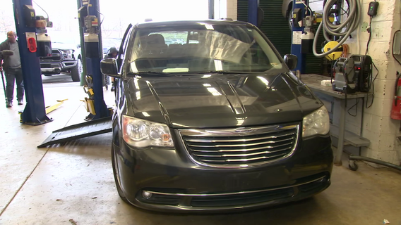 Damascus High School students gift refurbished accessibility van to local woman