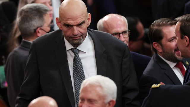 Sen. John Fetterman hospitalized at GW after feeling lightheaded