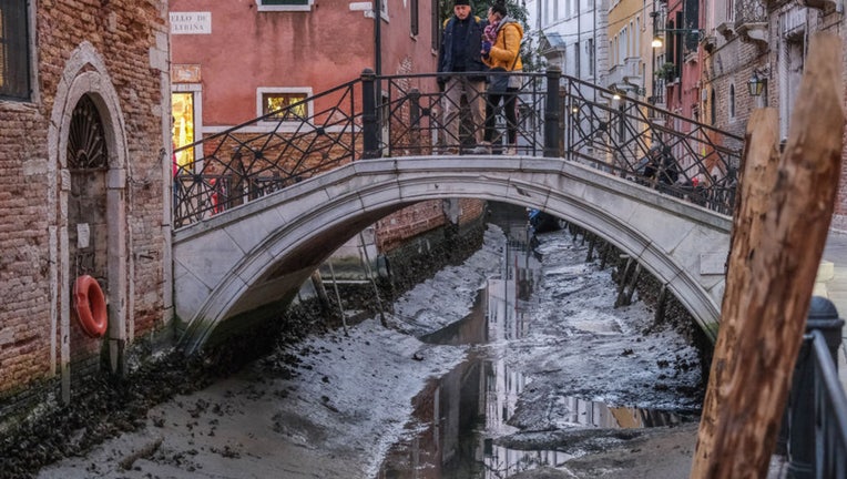 d8871096-Venice-canals1.jpg