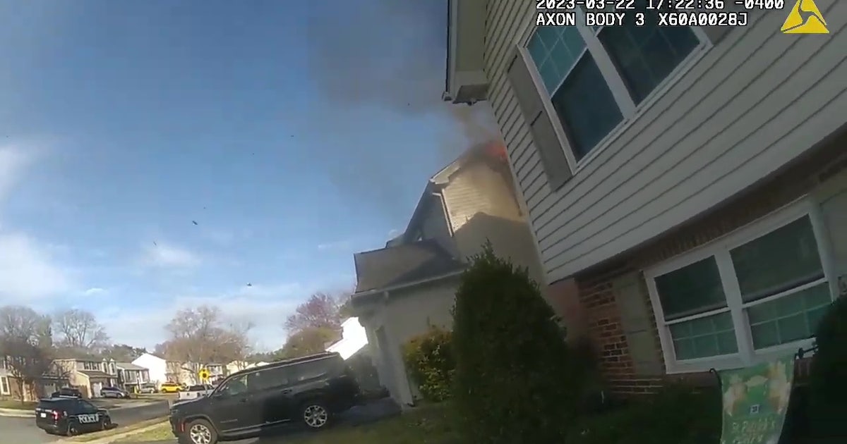 WATCH: Anne Arundel County officer helps residents escape house fire ...