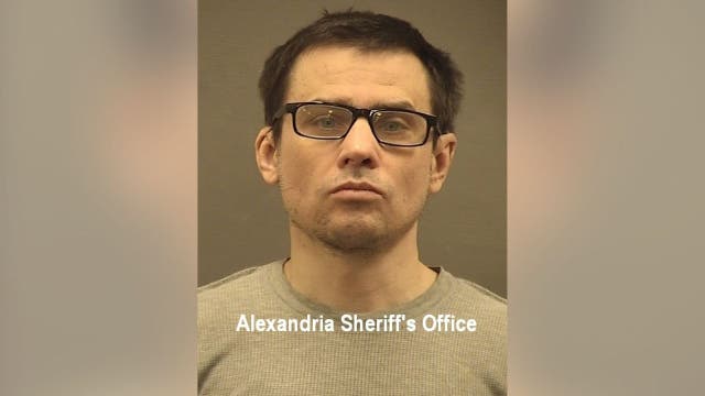 Arlington attorney could face 95 years in prison for credit card theft, cocaine charges