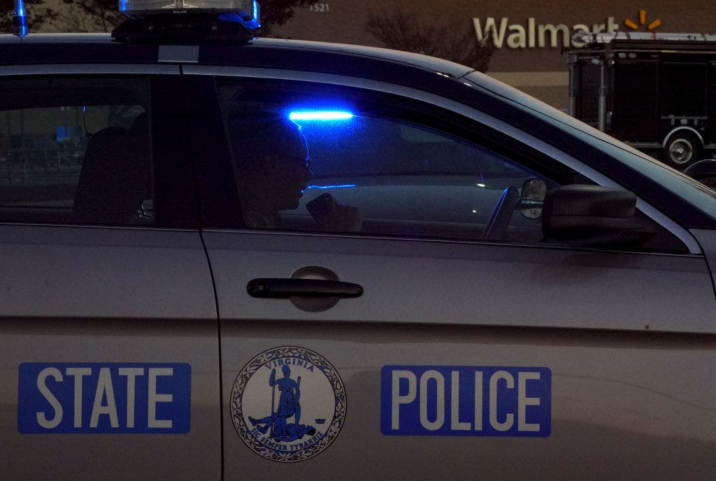 Suspect killed after firing rifle at trooper during Virginia car chase, trooper injured: police