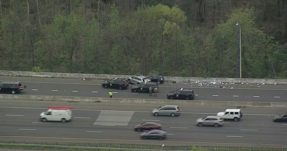 Man changing tire killed in crash on I-495 in College Park | FOX 5 DC