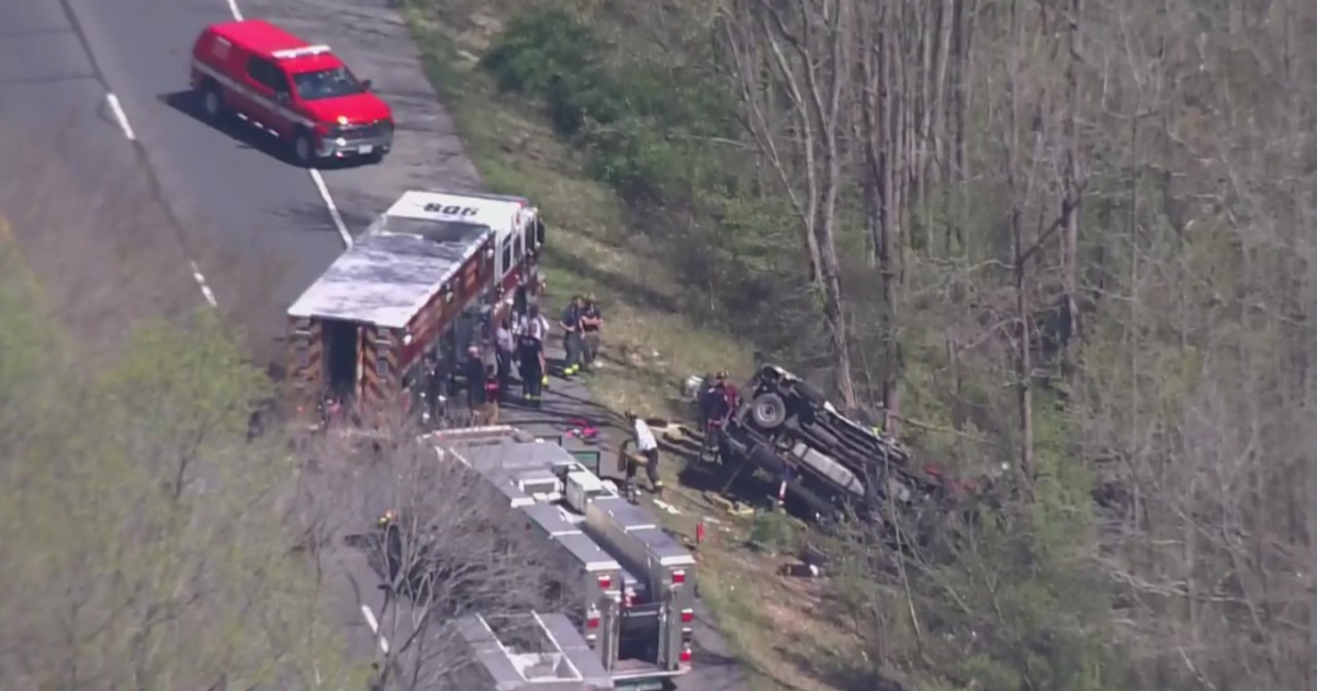 Route 4 closed after 2 injured in multiple vehicle crash: police | FOX 5 DC