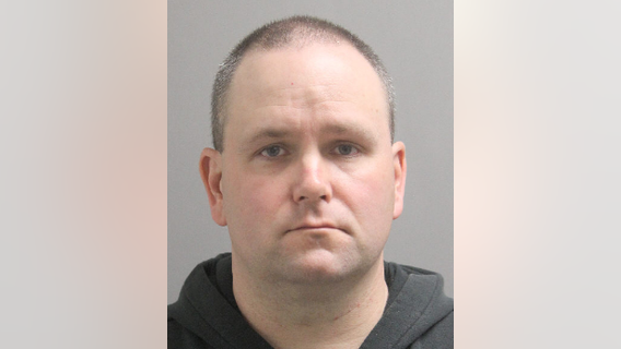 Fairfax County school employee allegedly exposed himself to Cracker Barrel worker bringing out his food