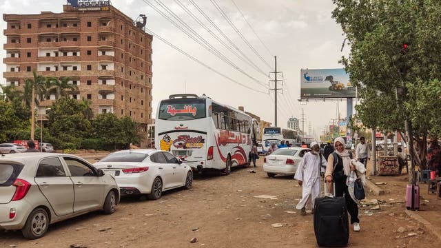 US starts ground evacuations for private citizens in Sudan