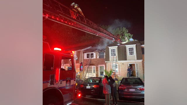 5 adults, 2 children displaced after Woodbridge townhouse fire