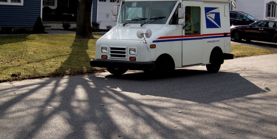 Mailwoman robbed at gunpoint in Chevy Chase
