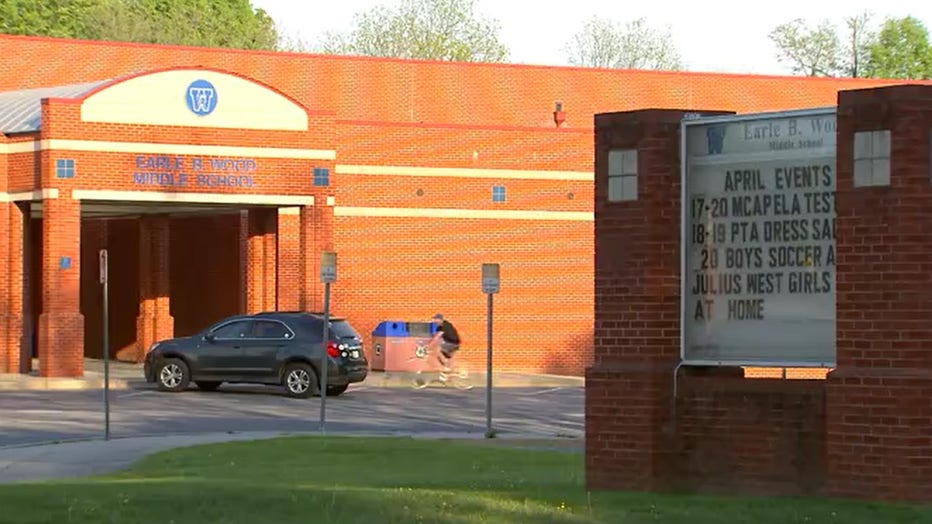 Naked School - Security guard facing charges for showing porn to student at Earle B. Wood  Middle School