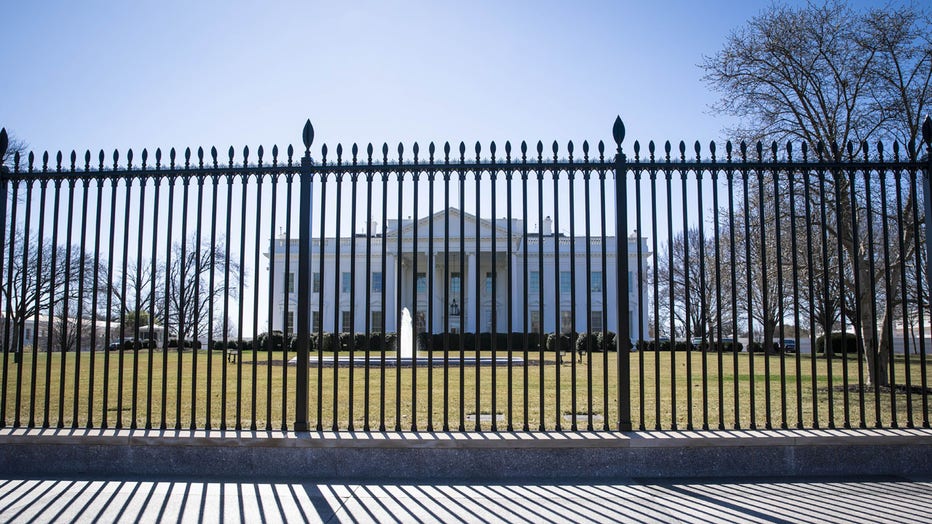 Toddler Crawls Through White House Fence   GETTY WhiteHouse 