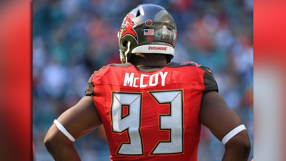 Bucs' McCoy gets pointers from Sapp