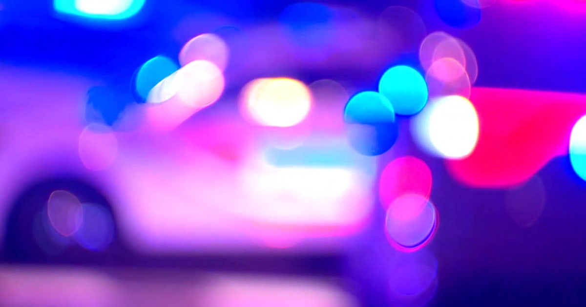 Coverage image for: 3 injured, including juvenile girl, in Southwest DC triple shooting