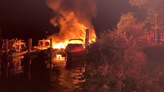 3 boats; docks damaged at Columbia Island Marina