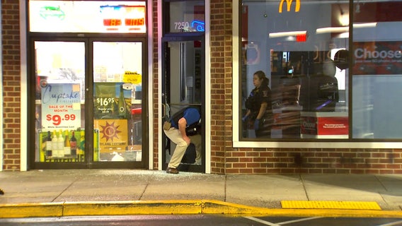 Smash-and-grab robberies investigated at mobile phone stores in Montgomery County
