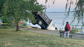 National Park Service truck plunges into Potomac River