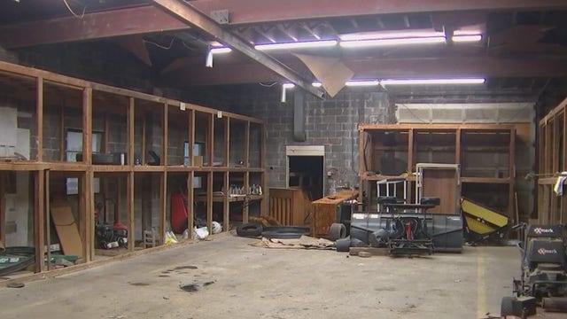 Burglars steal nearly $40K from Fort Washington landscaping business