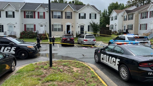 1 man dead, 1 hospitalized after shooting inside Dumfries home