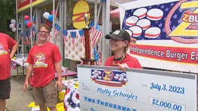 Molly Schuyler wins annual July Fourth Z-Burger eating contest