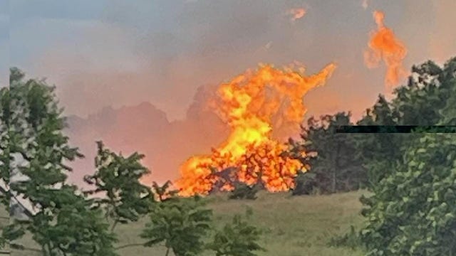 Apparent gas line explosion fills sky with smoke, flames in Virginia