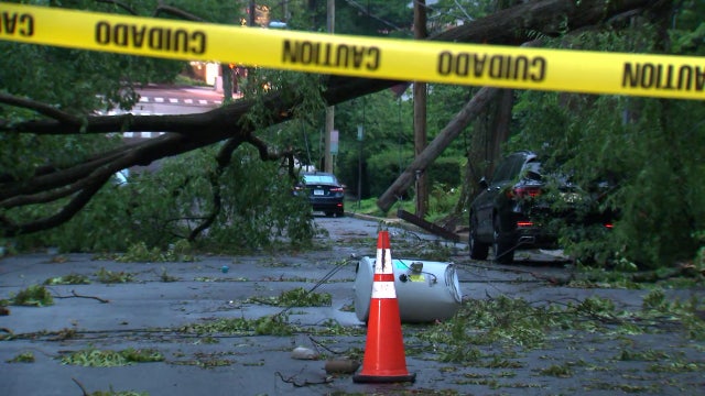 Weekend storm cleanup continues Monday across DC region