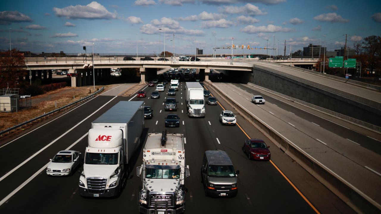 I-95 southbound lanes closed in Northern Virginia after Potomac