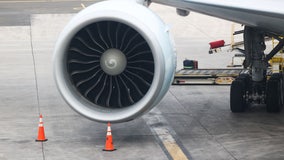 FAA warns airlines to keep crews away from running jet engines