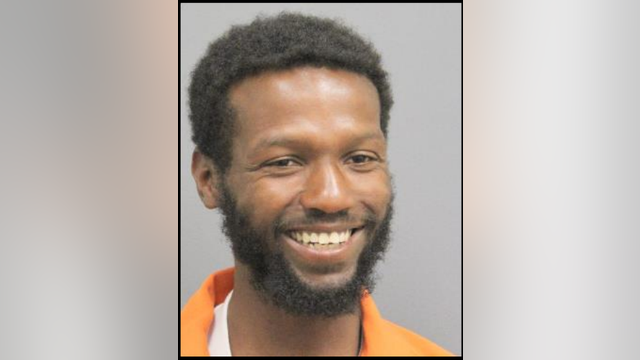 Man dies after Manassas stabbing, suspect still at large