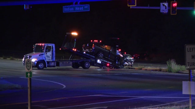 Driver dead in 3-vehicle crash on Indian Head Highway