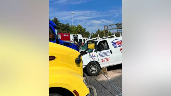 Multi-vehicle collision leaves 2 drivers injured in Fairfax County