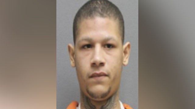 Bank robbery suspect tried to carjack woman at knifepoint in Woodbridge school parking lot: police