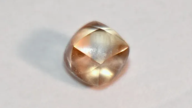 Arkansas 7-year-old makes 2.95-carat diamond discovery on her birthday at state park