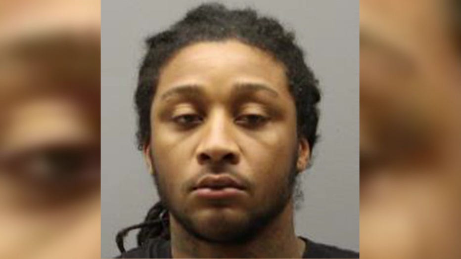 Prison inmate hunted after escaping from hospital