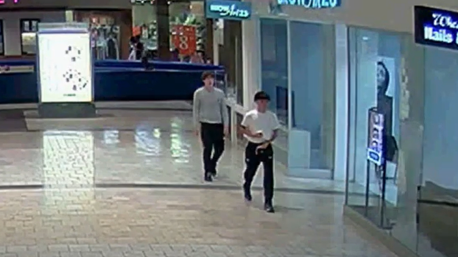 1 arrested in armed robbery at Town Center Mall, 2 still on the