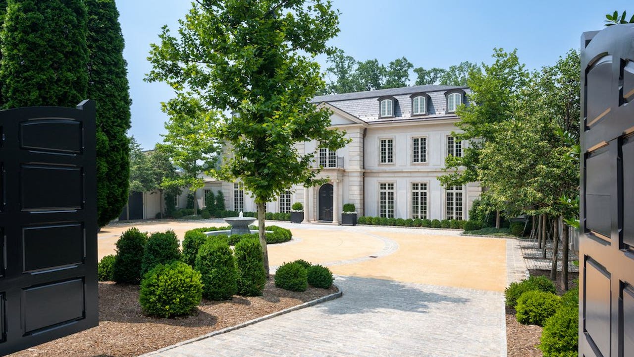 布雷特·贝尔以创纪录的3190万美元的价格挂牌出售华盛顿特区的住宅