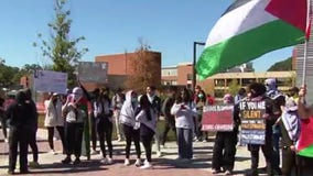 'Long live Palestine:' GMU students protest on campus in response to Israel-Hamas war