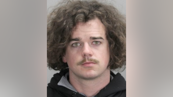 Fairfax County elementary school teacher arrested after luring child into van, exposing himself: police