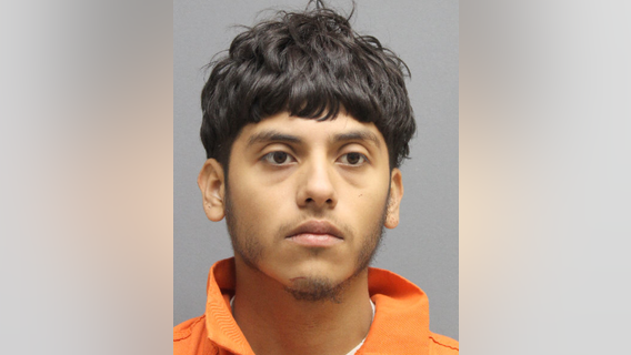 19-year-old accused of beating father to death, assaulting mother at Woodbridge home