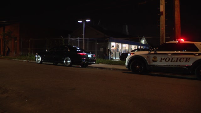 Stolen vehicle with diplomatic plates found abandoned in DC