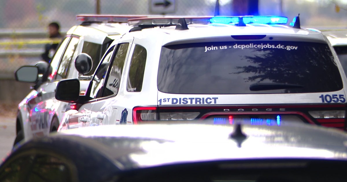 Fight breaks out at DC high school, parents and students involved ...