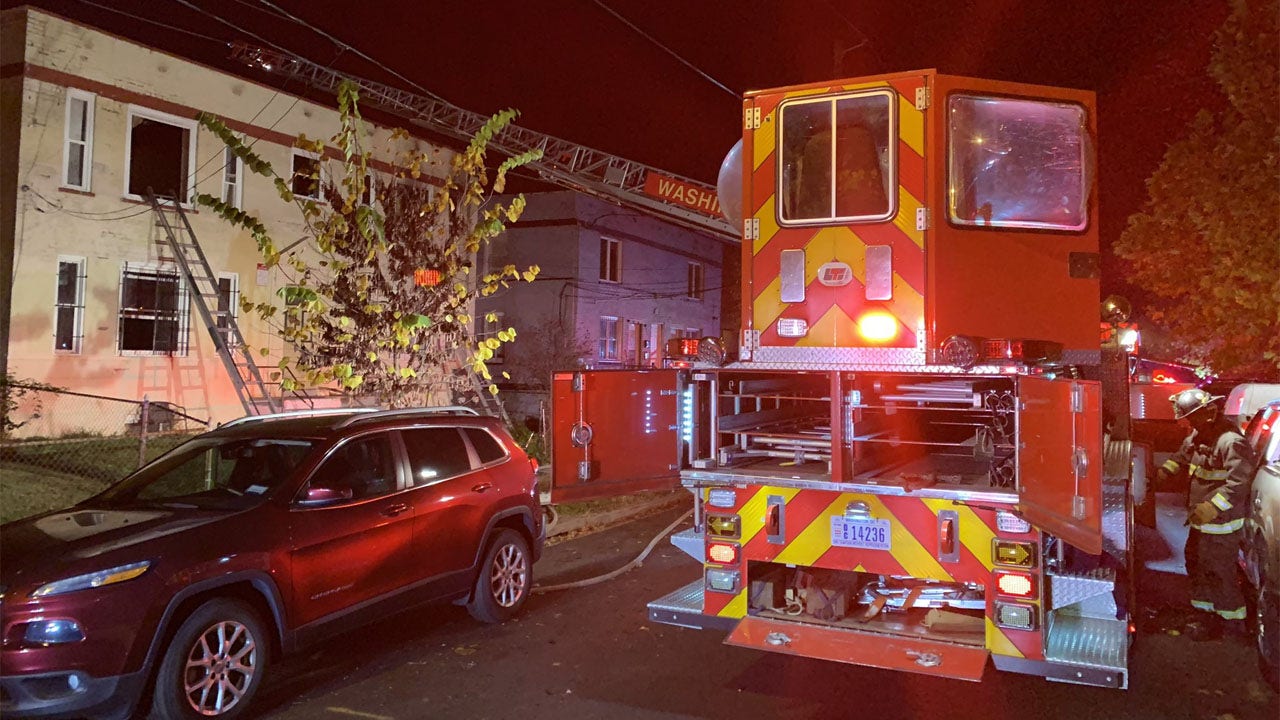 Firefighter Hurt Battling Blaze In Southeast DC | FOX 5 DC