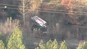 U-Haul truck crashes into water below Baltimore-Washington Parkway