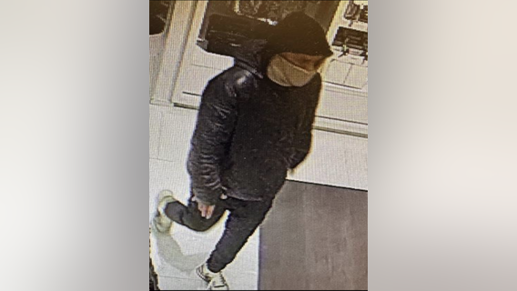 Suspect steals multiple purses and backpacks from Michael Kors at Potomac Mills